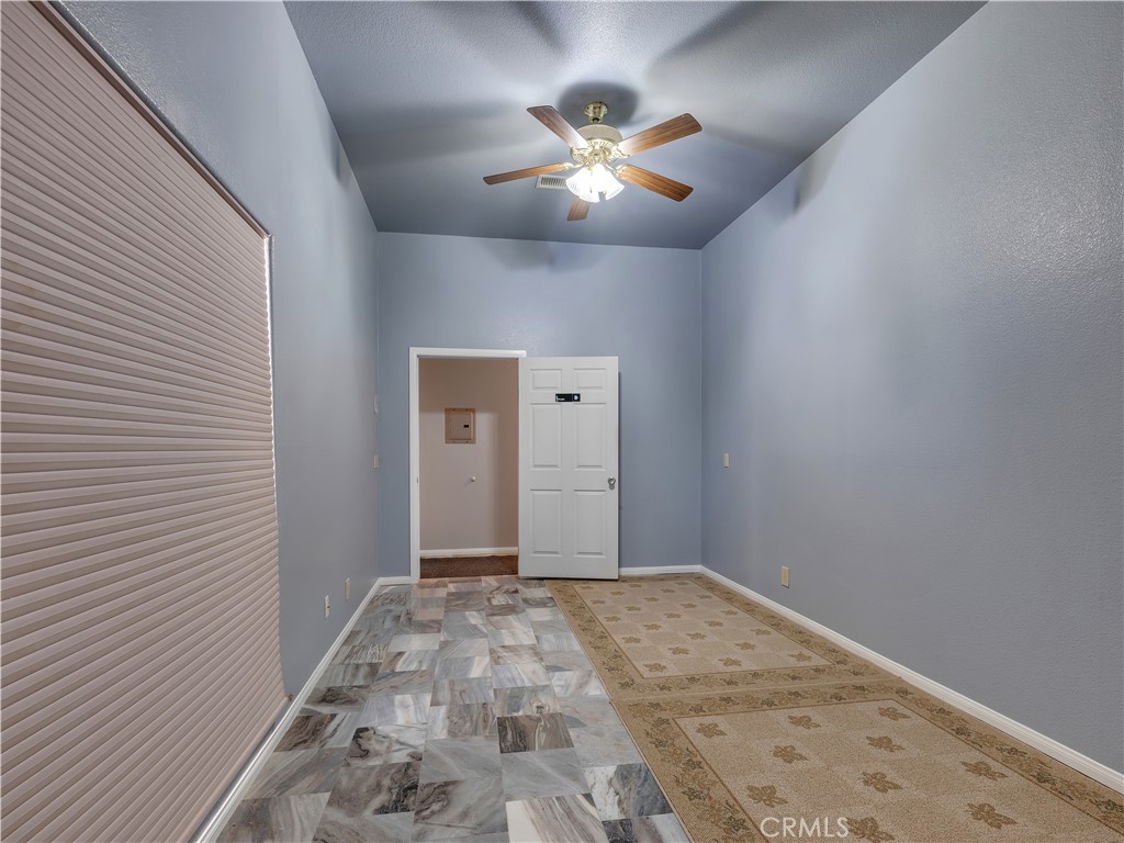 8756 Oakwood
