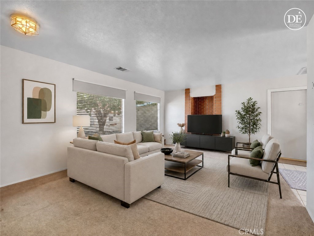 8756 Oakwood