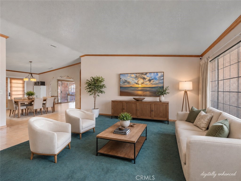 8756 Oakwood