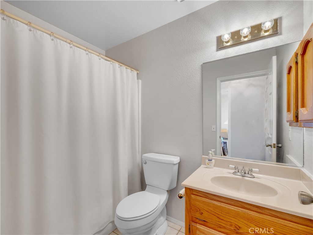 8756 Oakwood