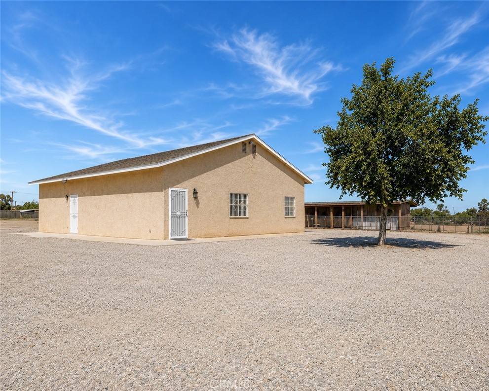 8756 Oakwood