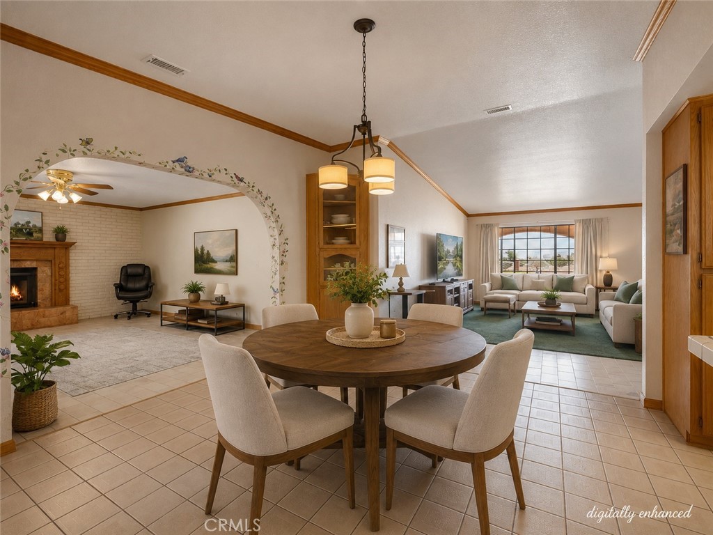 8756 Oakwood