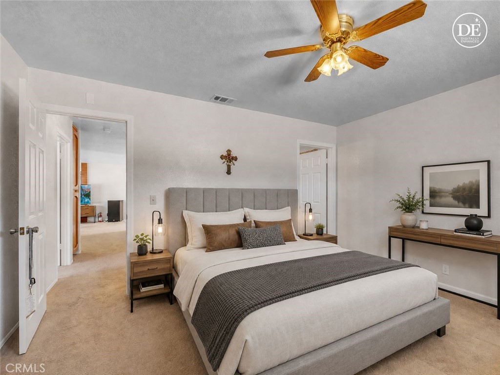 8756 Oakwood