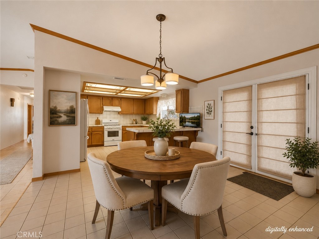 8756 Oakwood