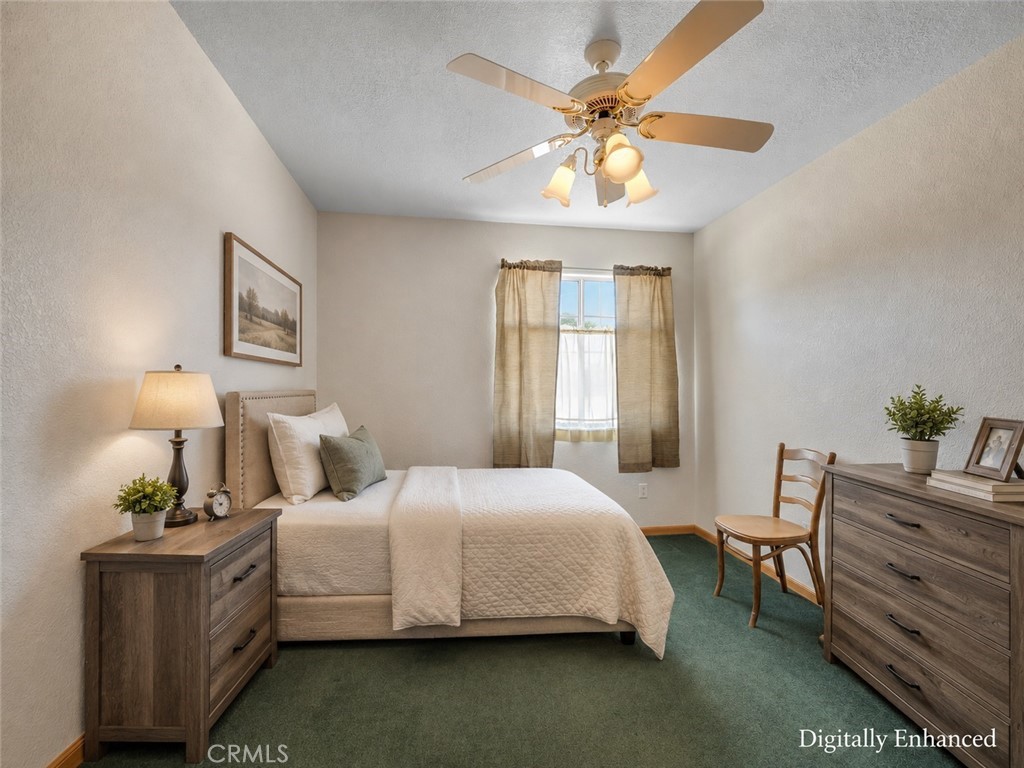 8756 Oakwood