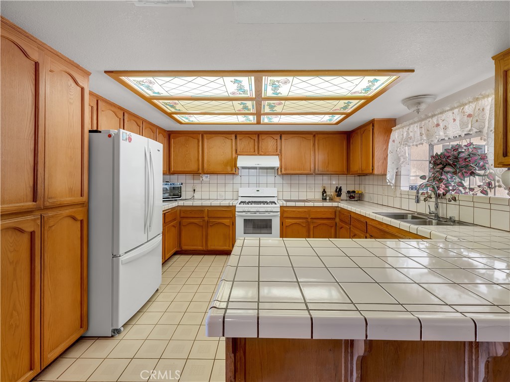 8756 Oakwood