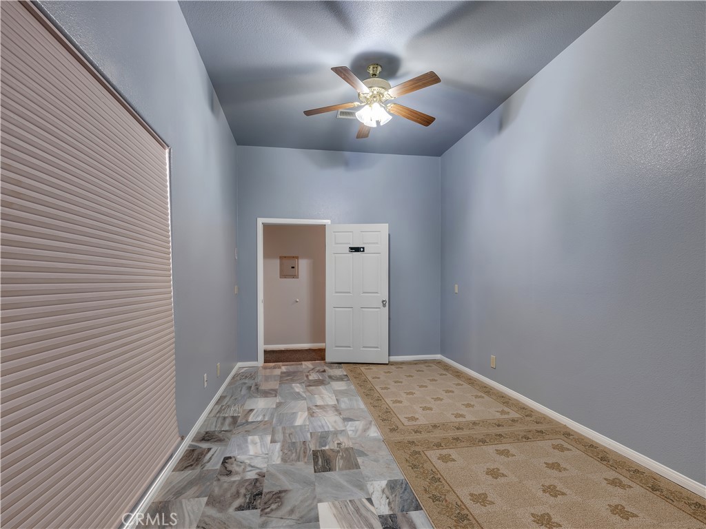 8756 Oakwood