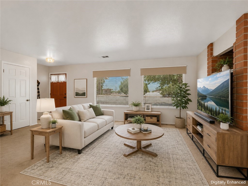8756 Oakwood