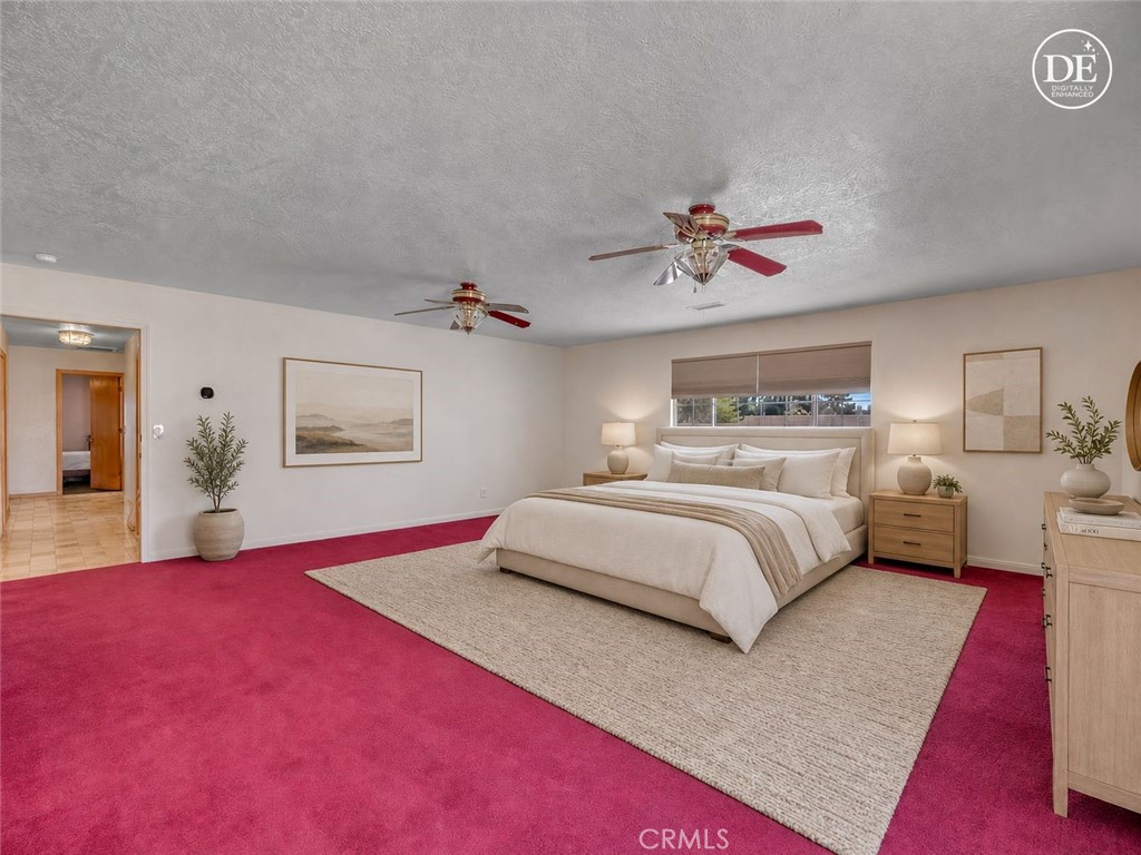 8756 Oakwood
