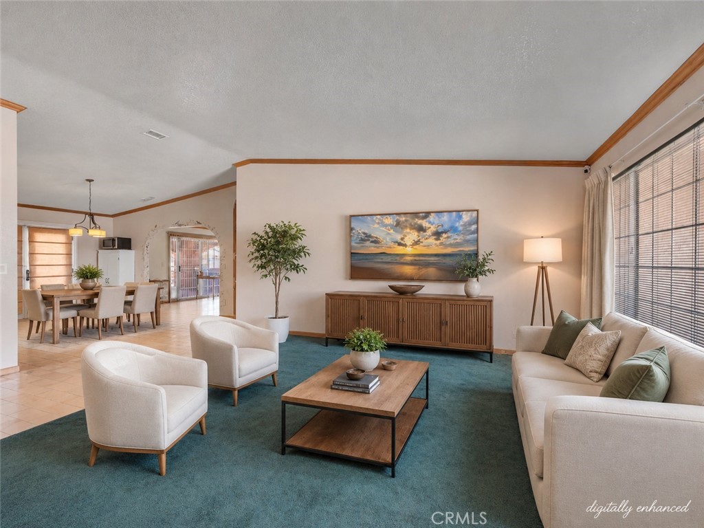 8756 Oakwood