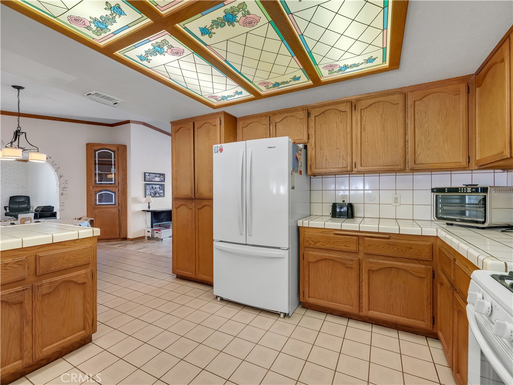8756 Oakwood