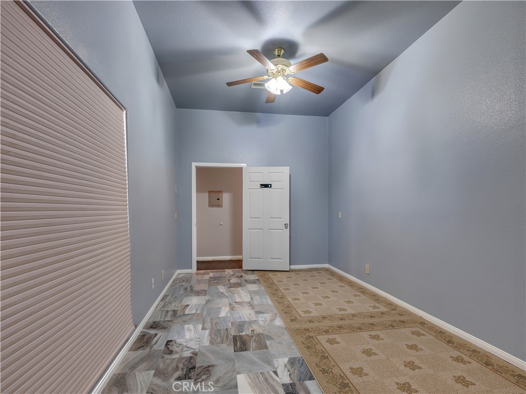 8756 Oakwood