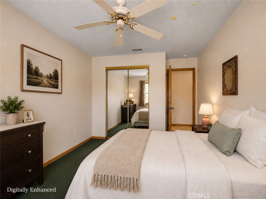 8756 Oakwood