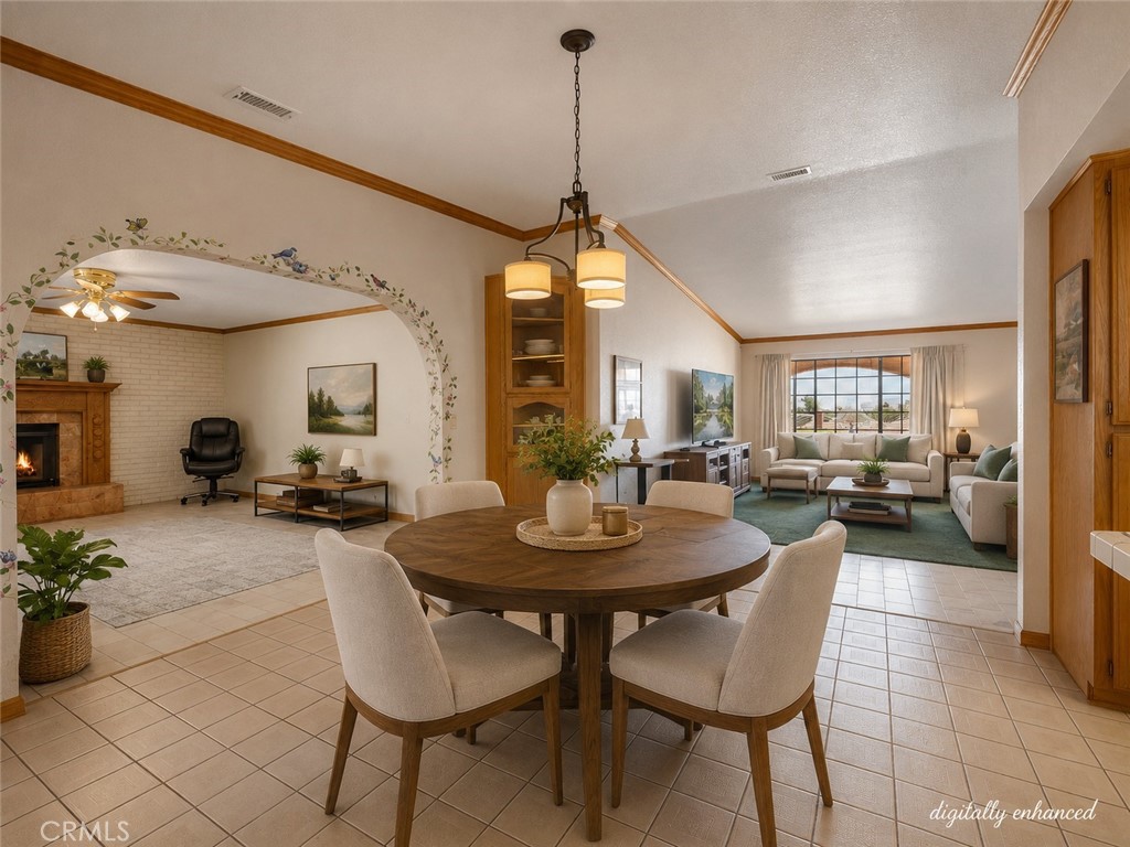 8756 Oakwood