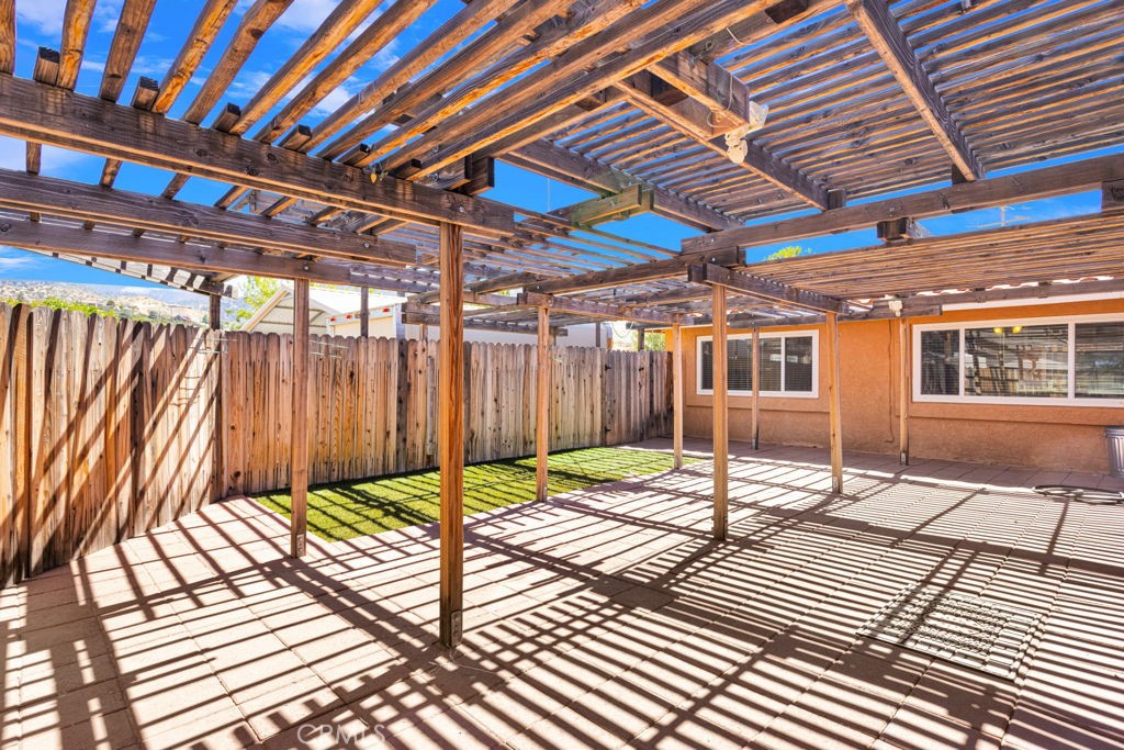 9072 Green Road
