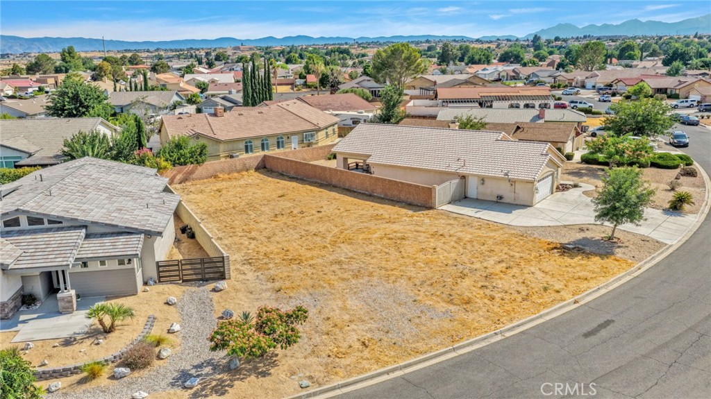 12977 Briarcliff