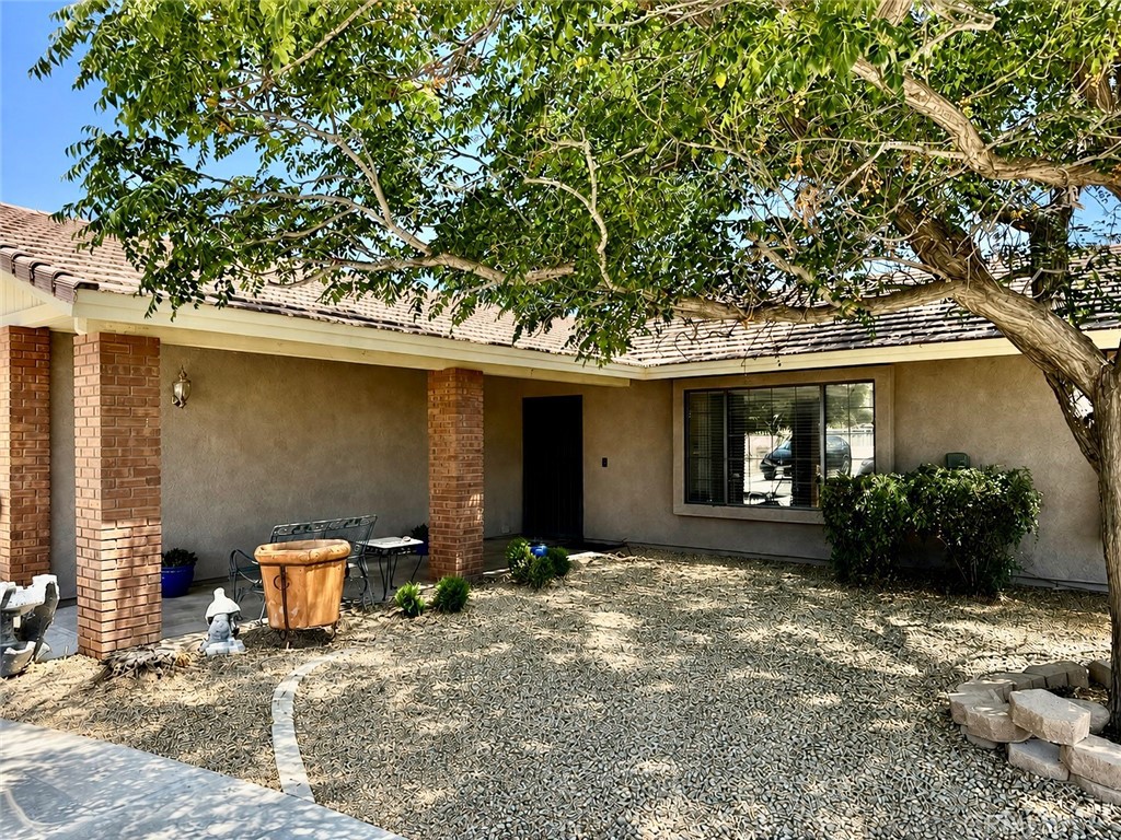14861 Riverside