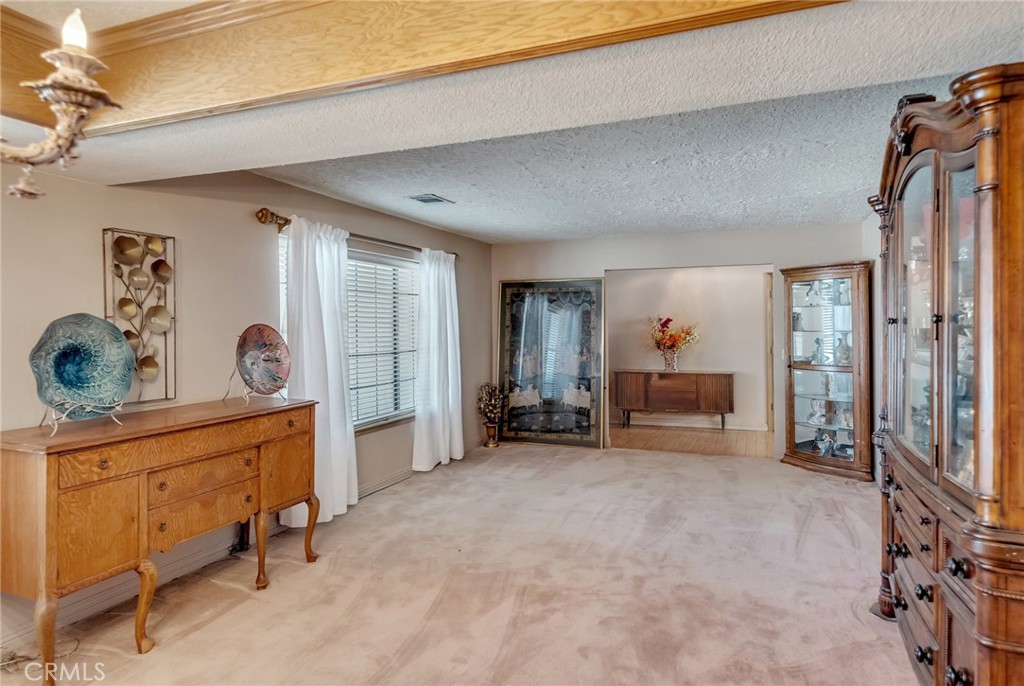 14861 Riverside