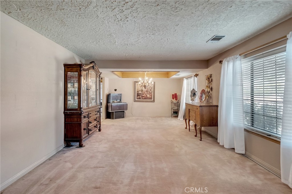 14861 Riverside