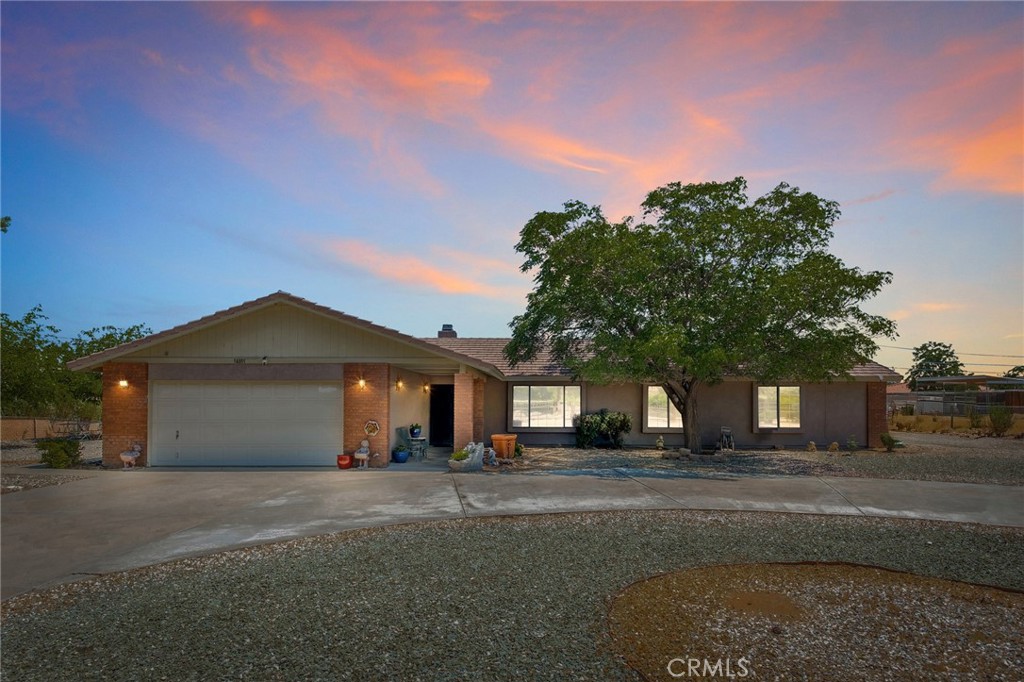 14861 Riverside