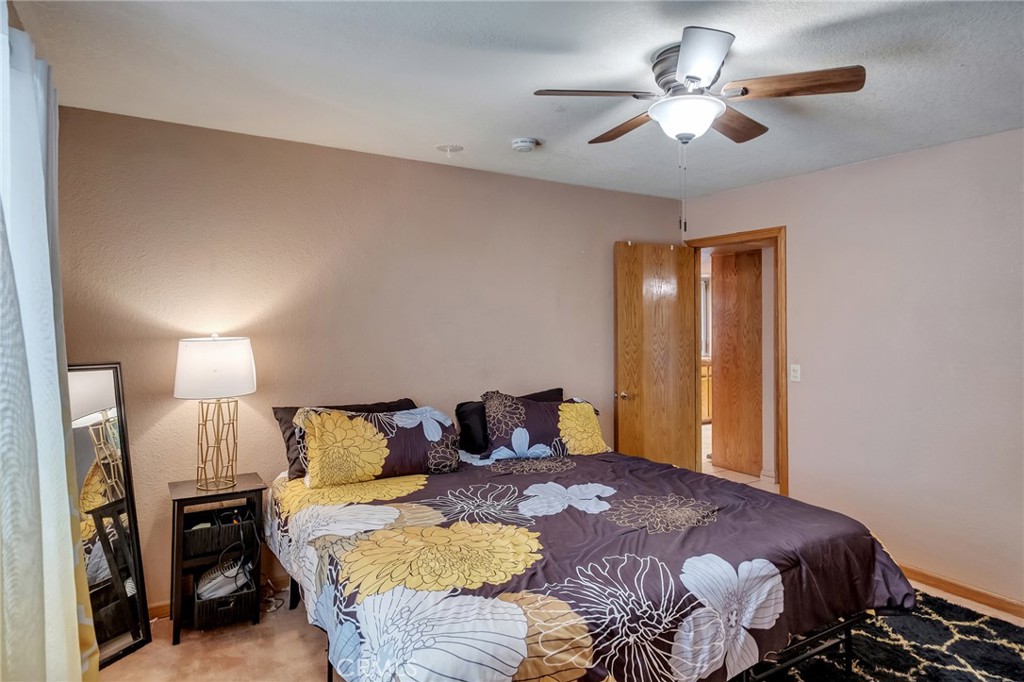 14861 Riverside
