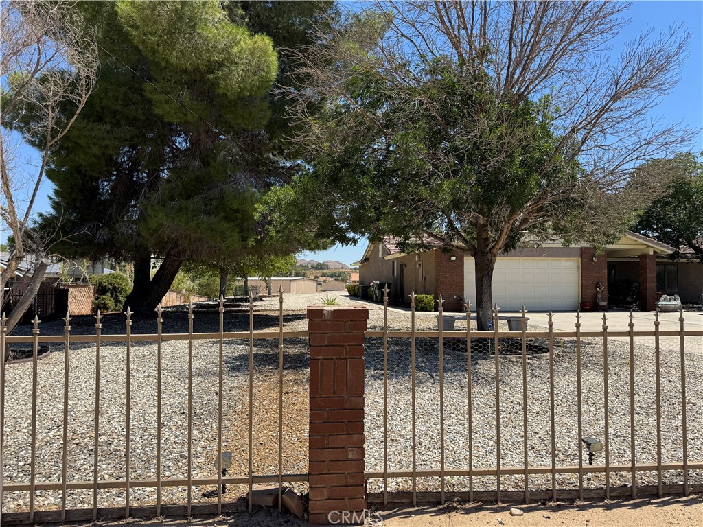 14861 Riverside