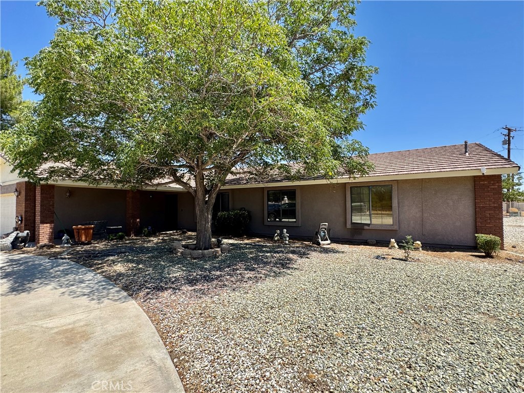 14861 Riverside