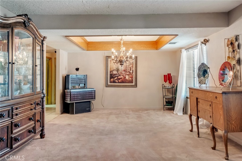14861 Riverside