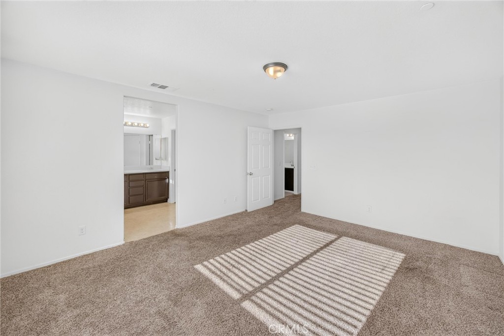 15752 Whitecap Way