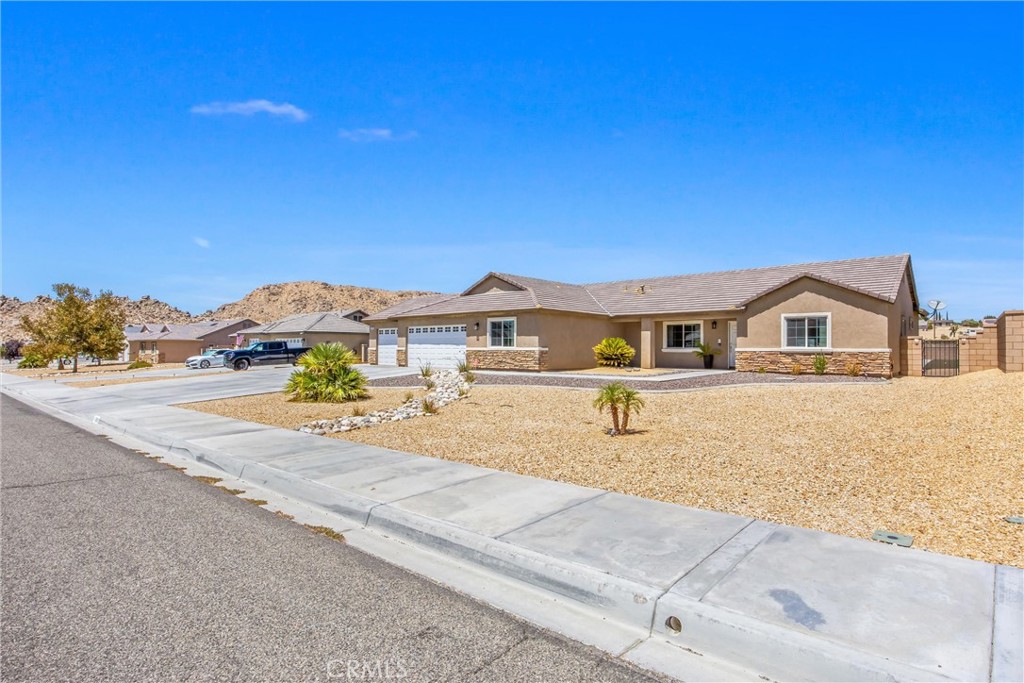17858 Cabazon