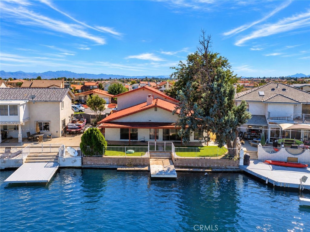 18262 Harbor