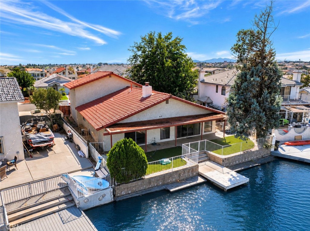 18262 Harbor