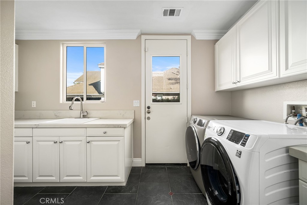 1450 Shire Place