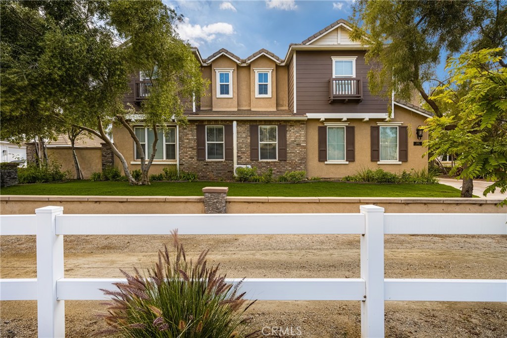 1450 Shire Place