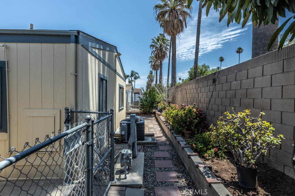 13381 Magnolia Avenue 176