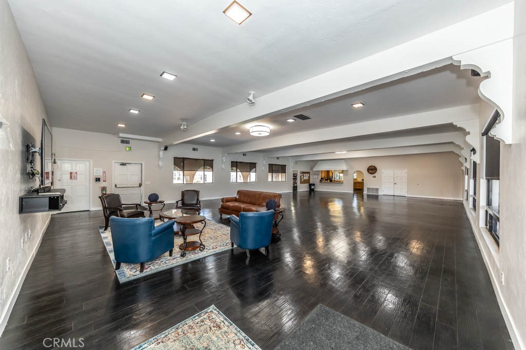 13381 Magnolia Avenue 176