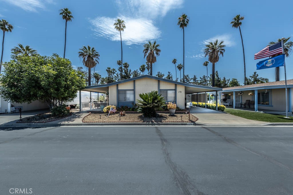 13381 Magnolia Avenue 176