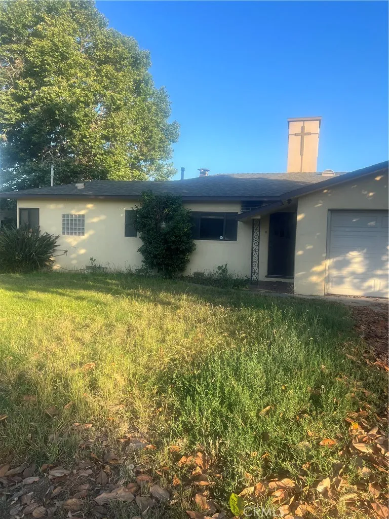 6882 N San Gabriel Boulevard