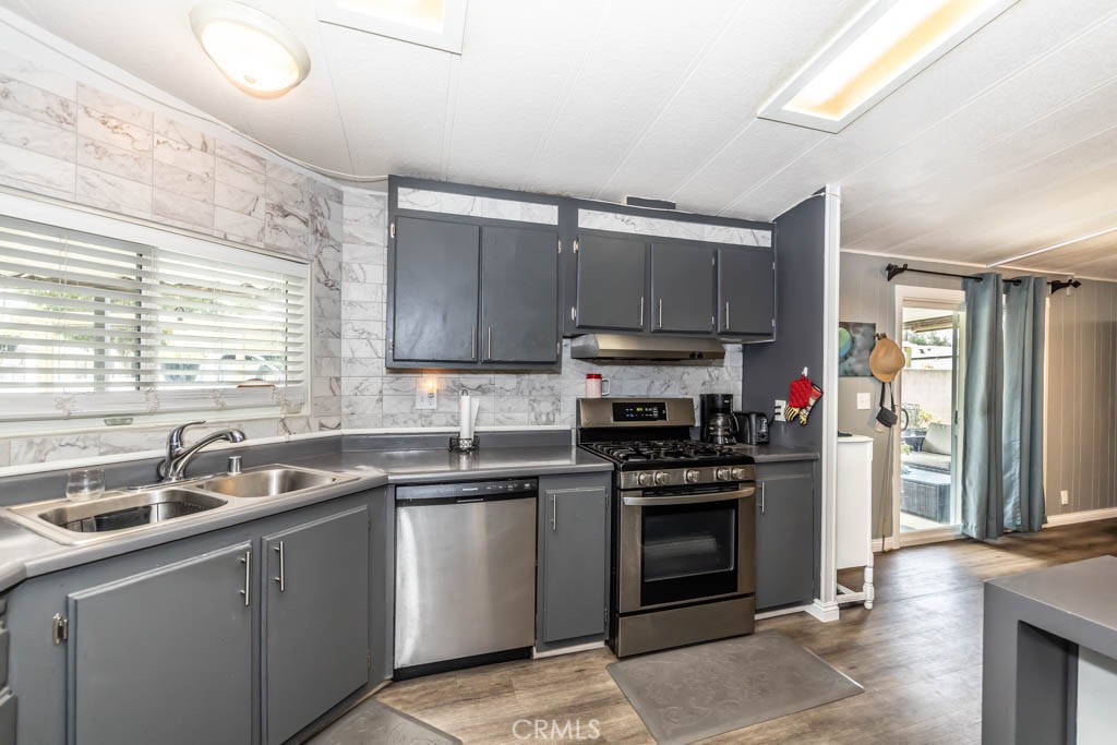 13381 Magnolia Avenue 33