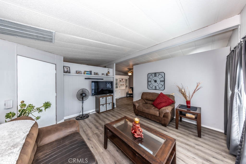 13381 Magnolia Avenue 33