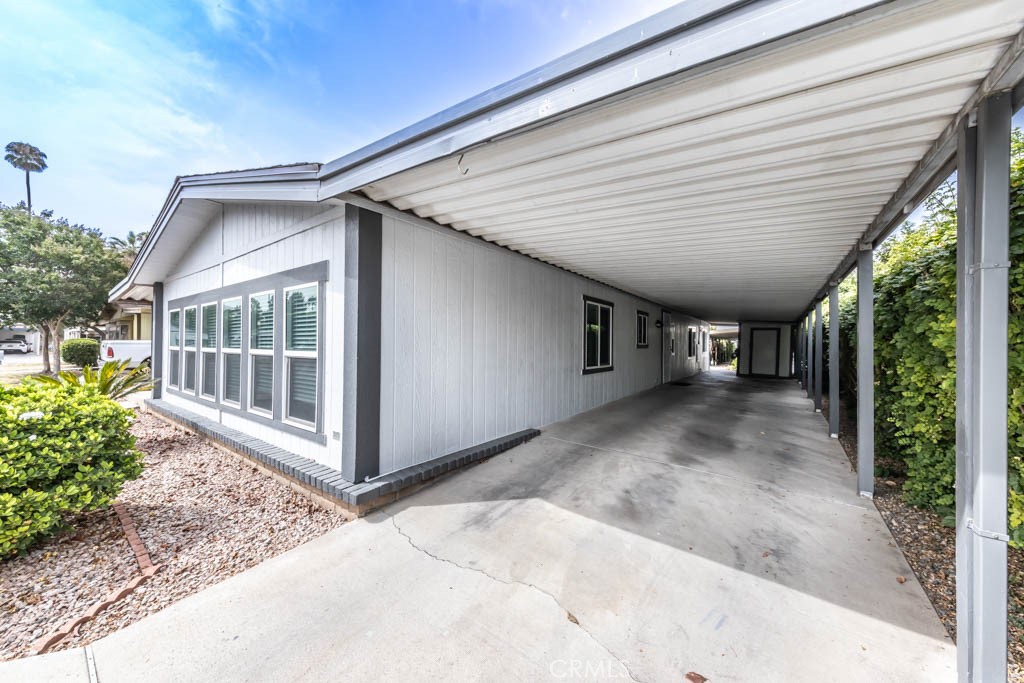 13381 Magnolia Avenue 33