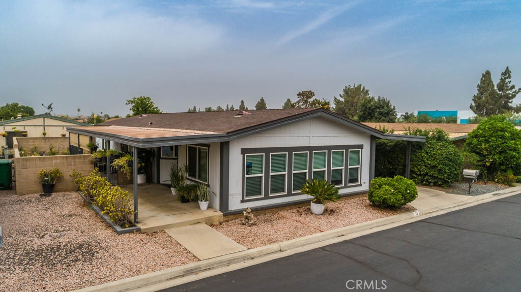 13381 Magnolia Avenue 33