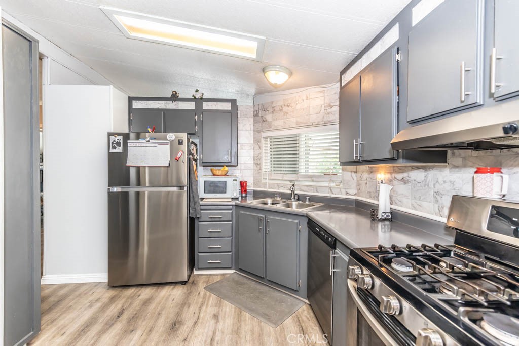 13381 Magnolia Avenue 33
