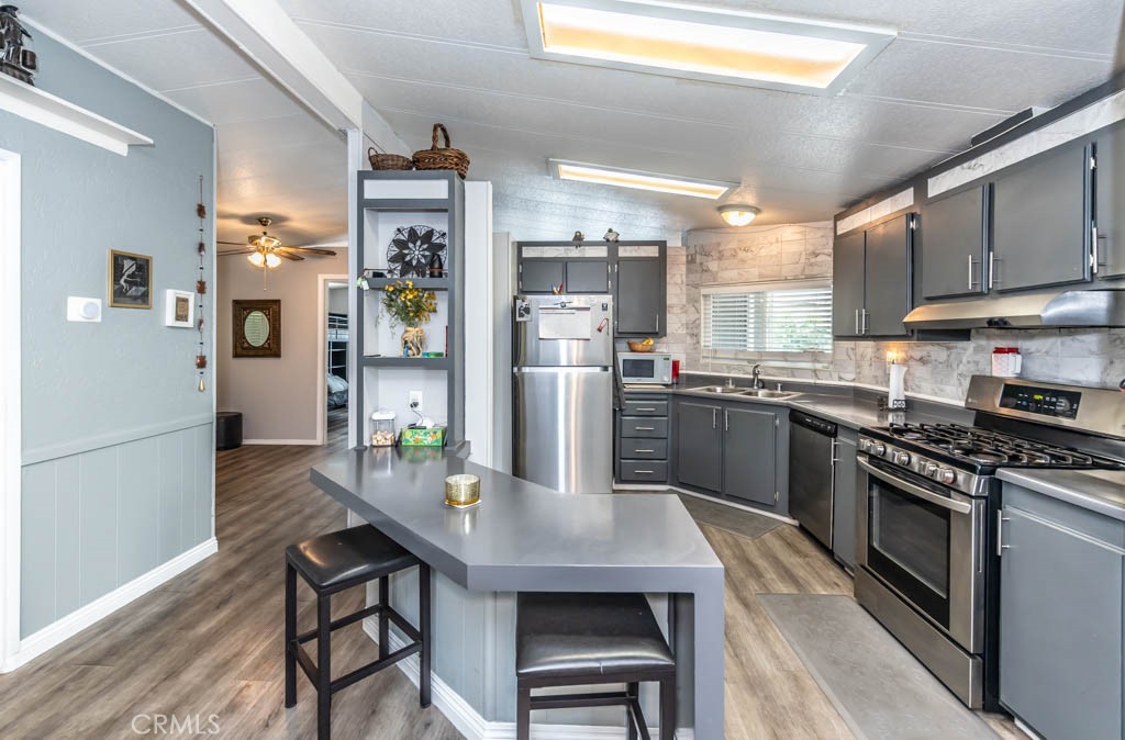 13381 Magnolia Avenue 33