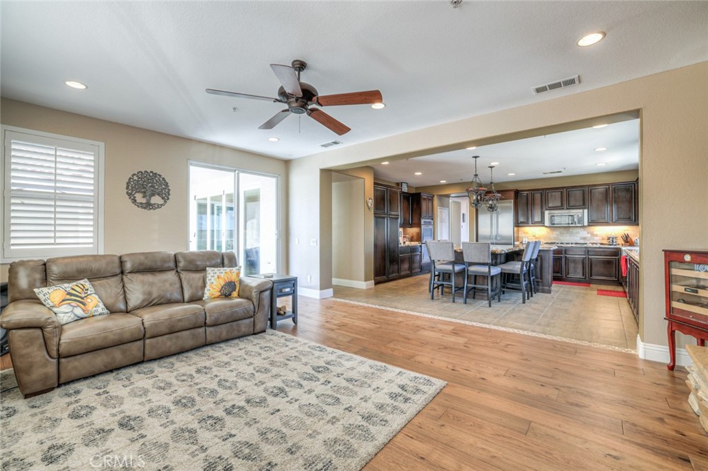 1592 Clydesdale Court