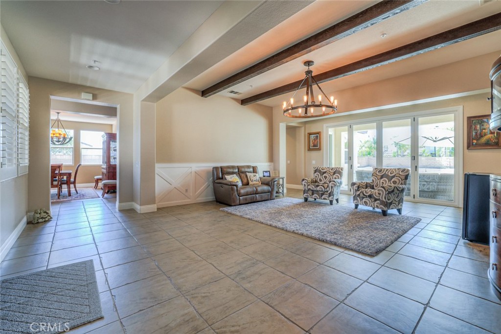 1592 Clydesdale Court