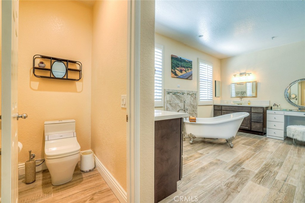 1592 Clydesdale Court