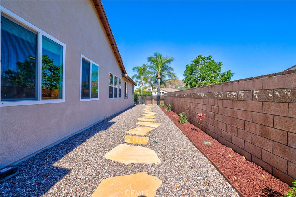 1592 Clydesdale Court