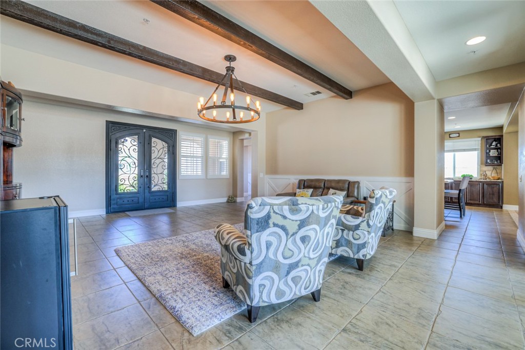 1592 Clydesdale Court