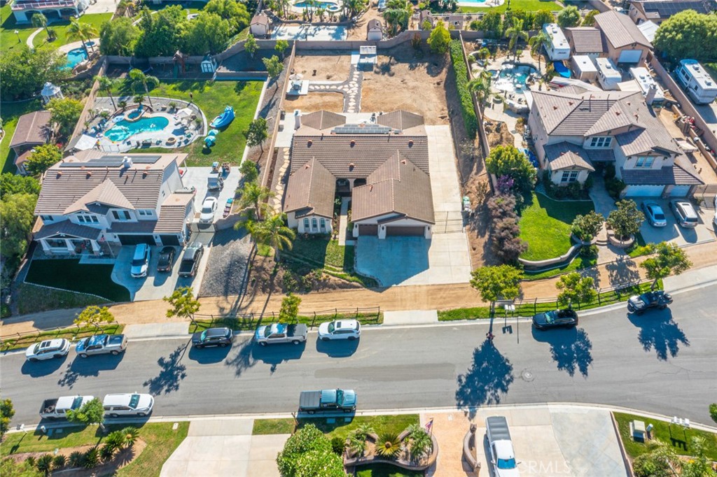 1592 Clydesdale Court